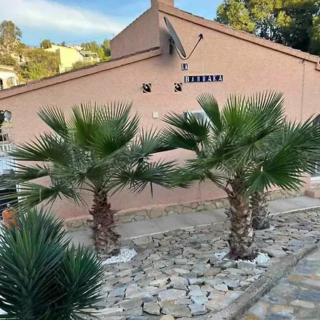 Villa Charming Little Pink House *