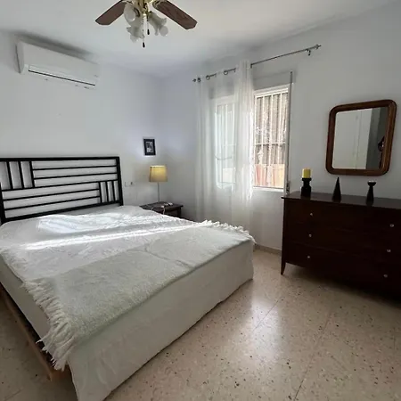 Villa Charming Little Pink House El Campello
