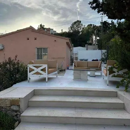 Charming Little Pink House El Campello